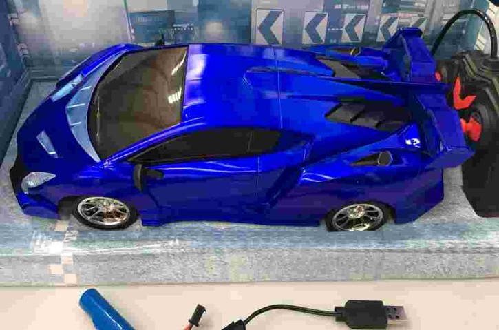 Voiture avec télécommande pour enfant By CAC